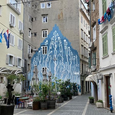 Apartmán Old Square Rijeka Exteriér fotografie