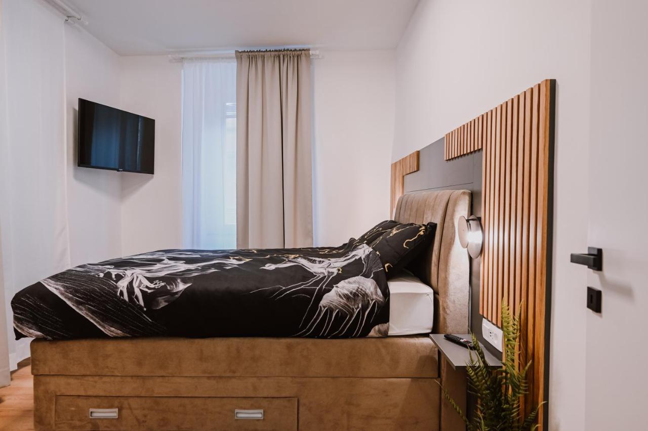 Apartmán Old Square Rijeka Exteriér fotografie