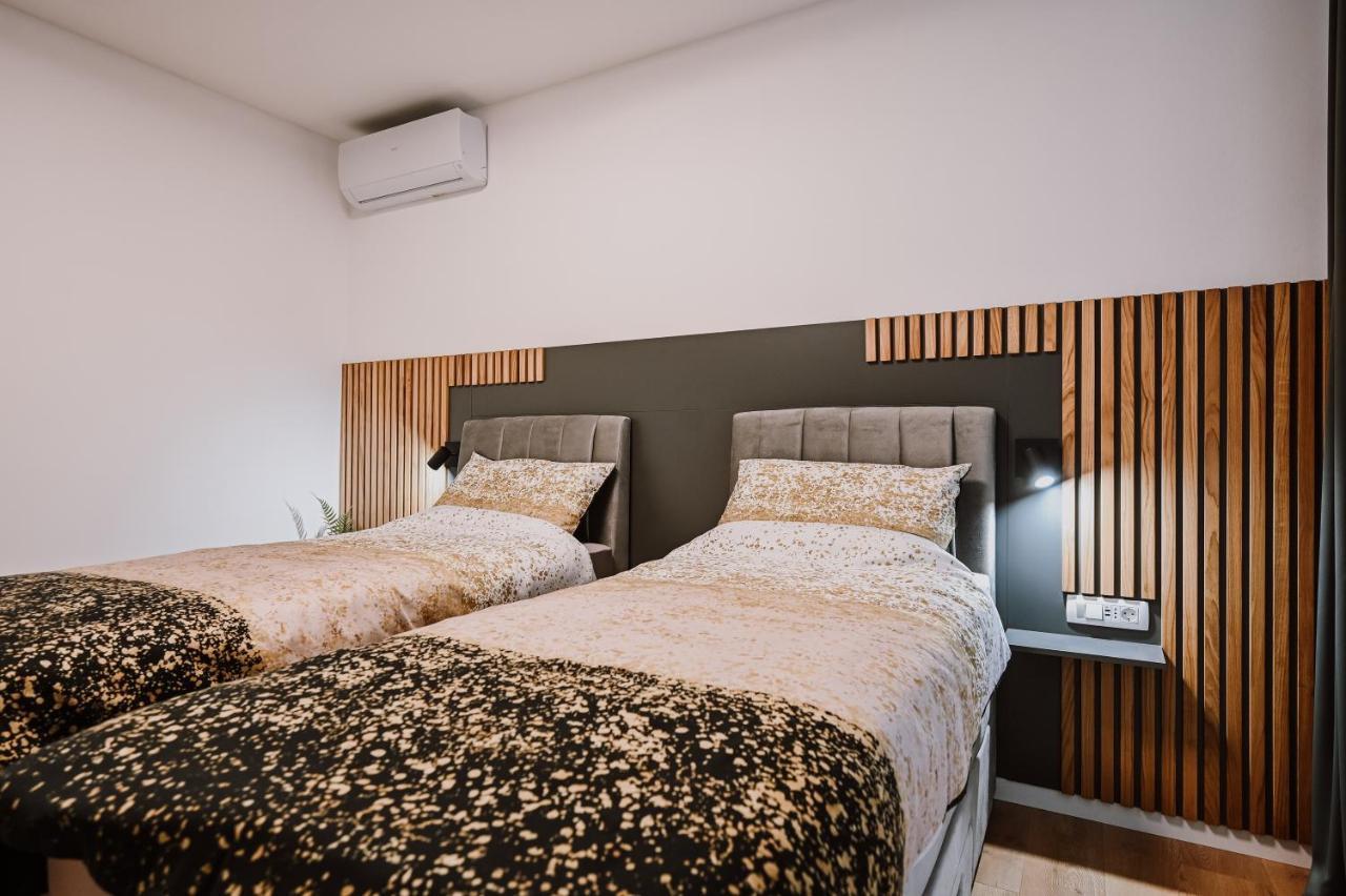 Apartmán Old Square Rijeka Exteriér fotografie