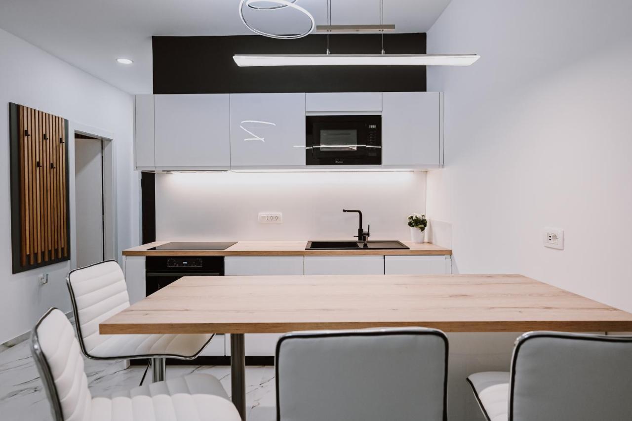 Apartmán Old Square Rijeka Exteriér fotografie