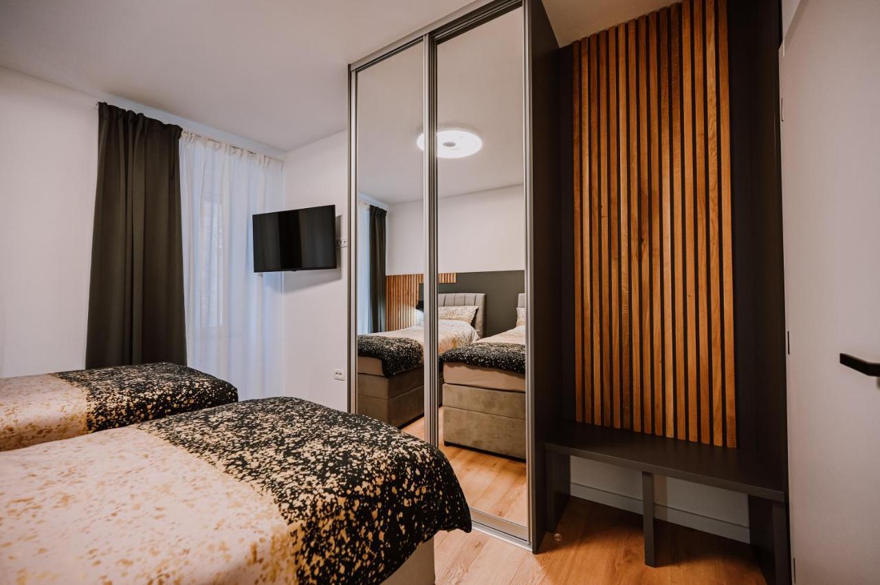 Apartmán Old Square Rijeka Exteriér fotografie